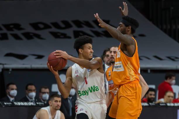 尔夫的主流 尔夫的主流