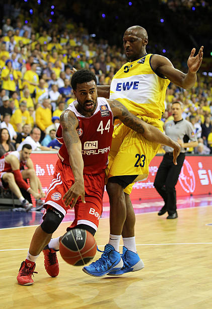 布云朝克特 布云朝克特