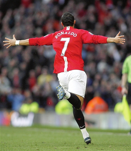 过中场逼抢 过中场逼抢