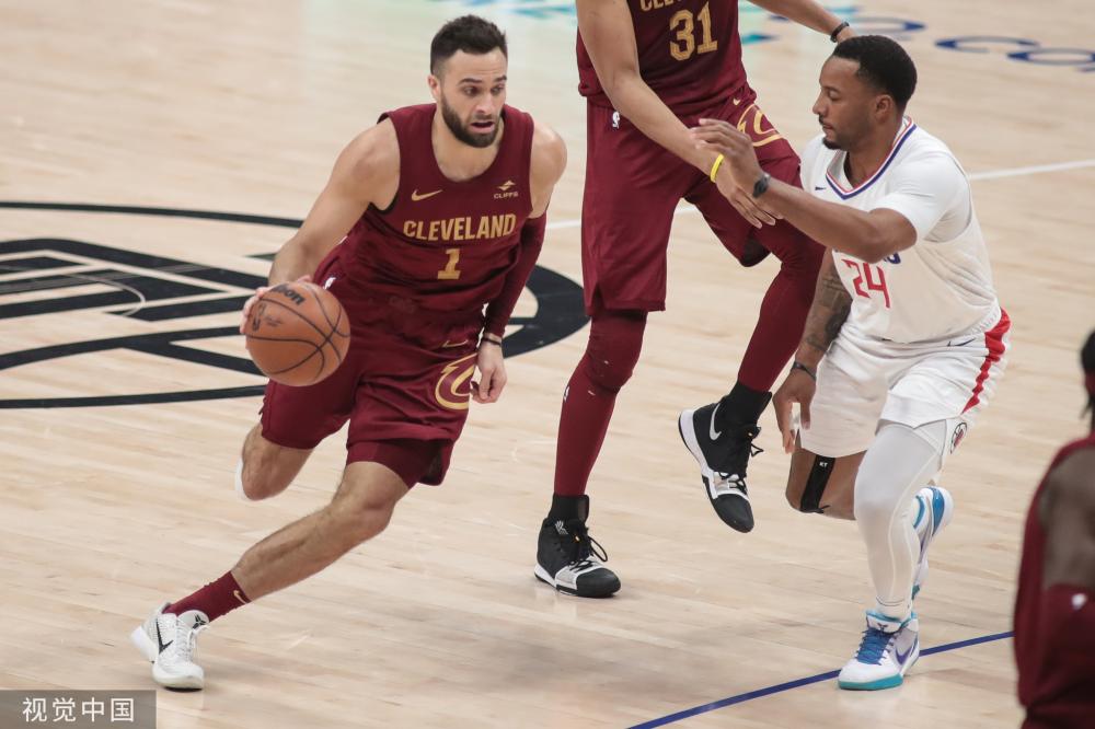 队平分秋色 队平分秋色